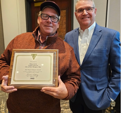 Fort Morgan's Doug Lincoln receives award